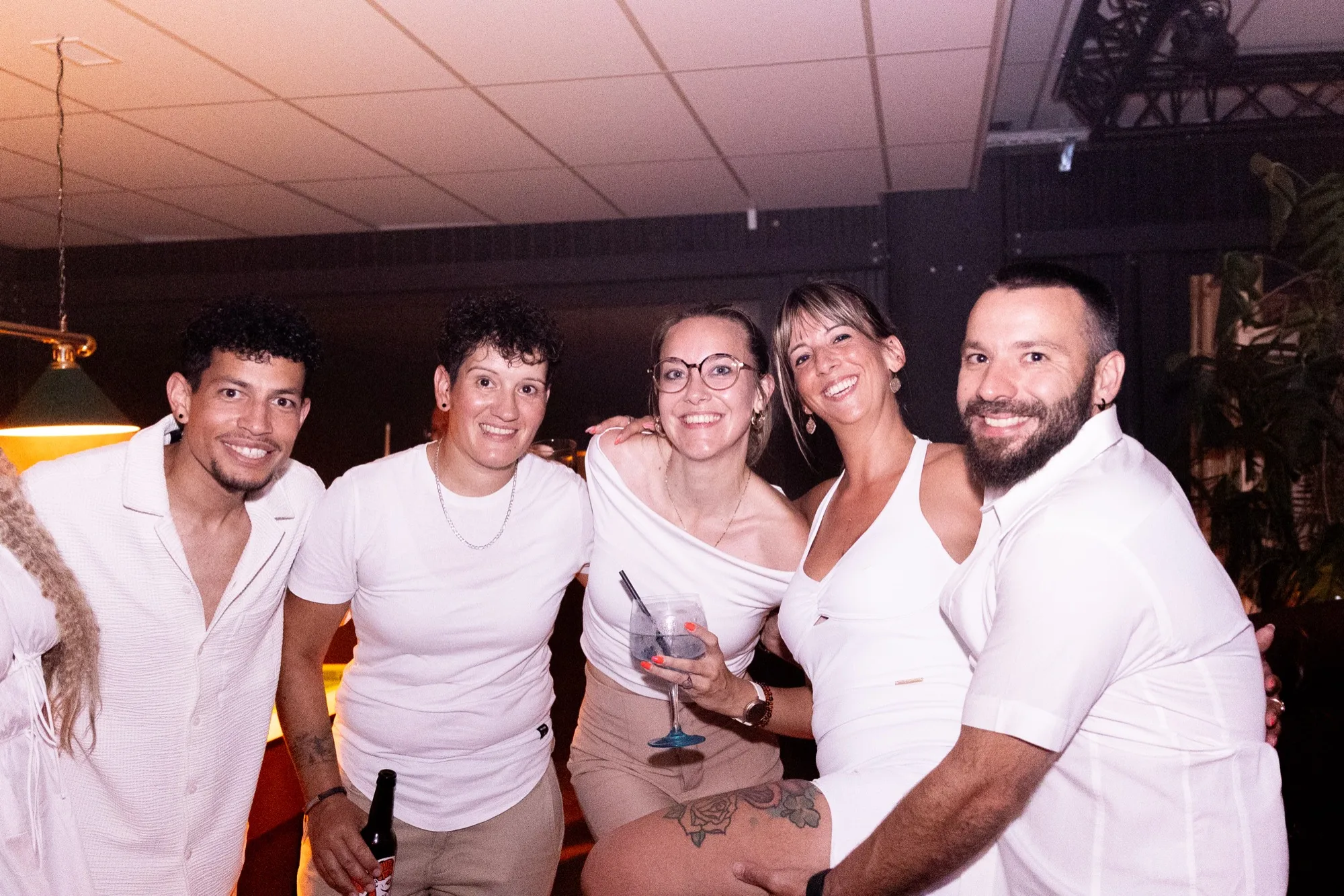 Photo White Party Favela Bar