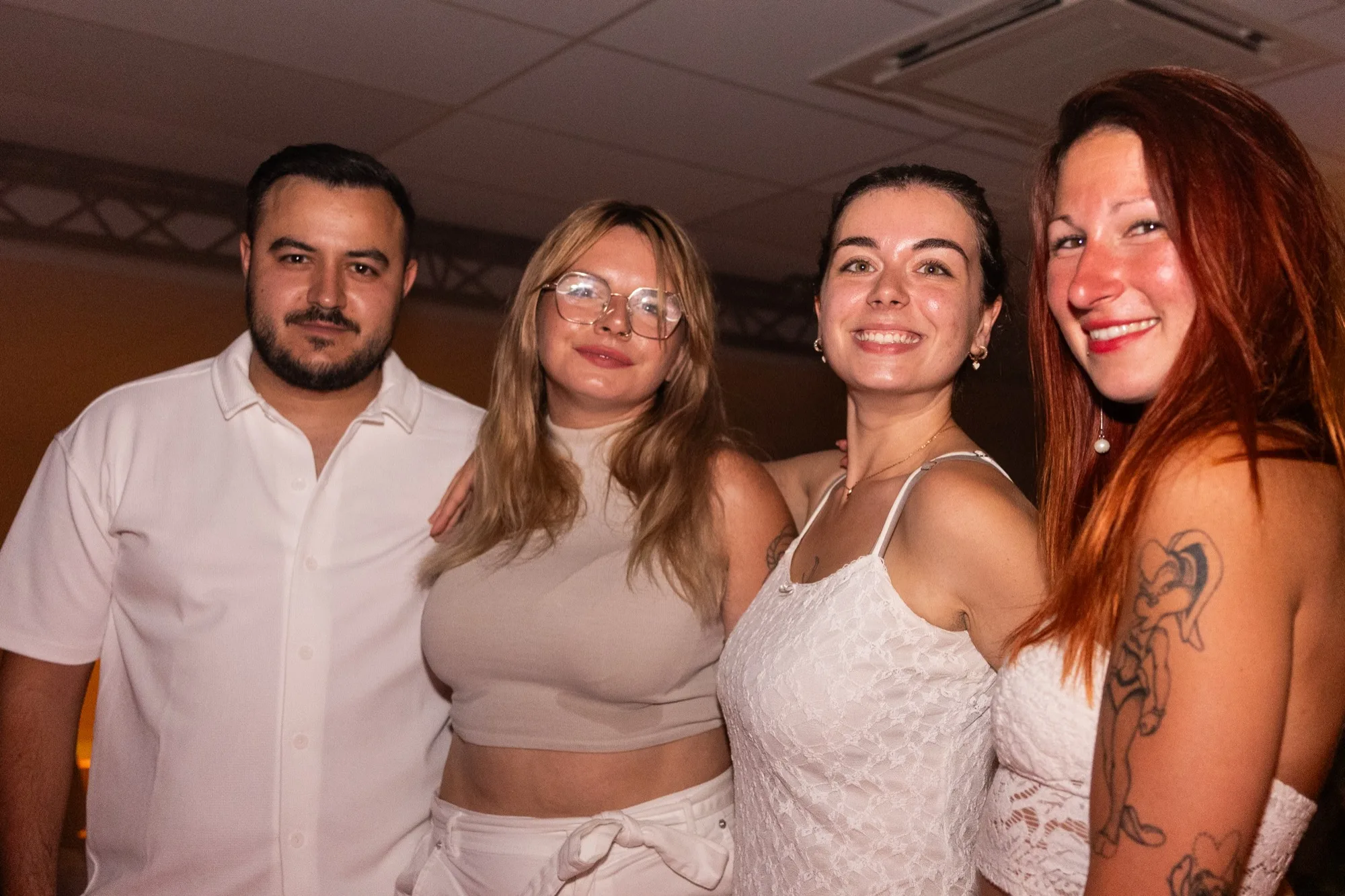 Photo White Party Favela Bar