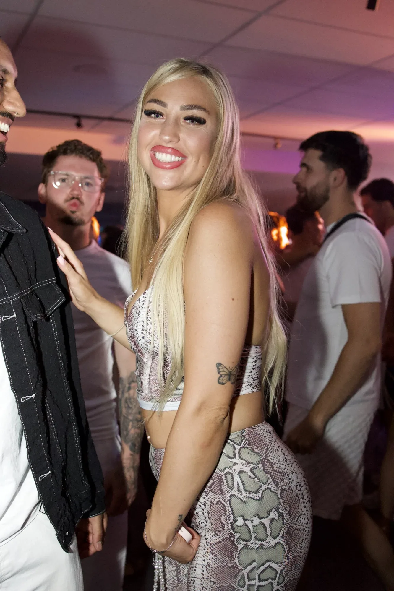 Photo White Party Favela Bar
