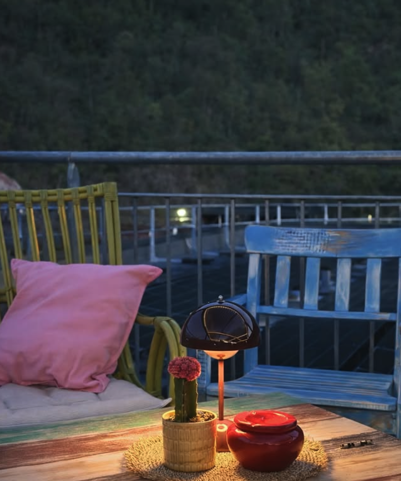 Topo da Favela au coucher de soleil sur la Vallée du Rhône
